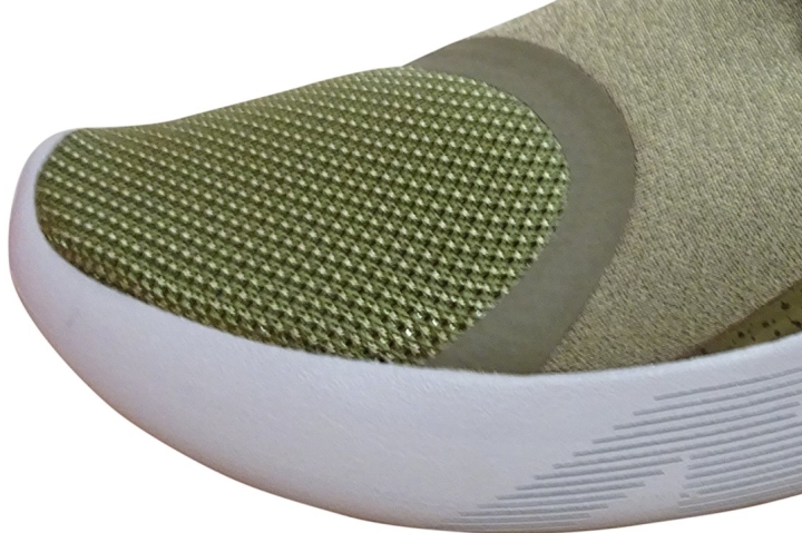 Nike LunarCharge Essential Toe box